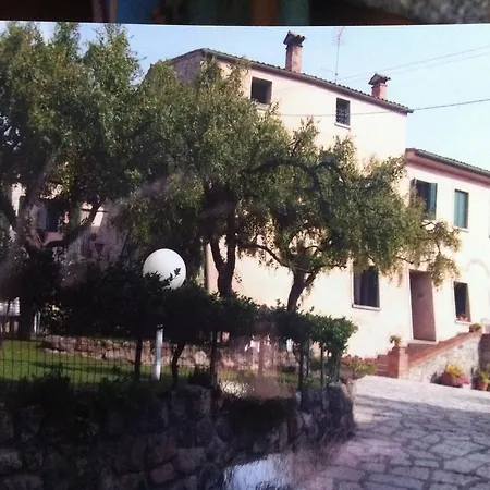 Al Borgo Oda ve Kahvaltı 3*